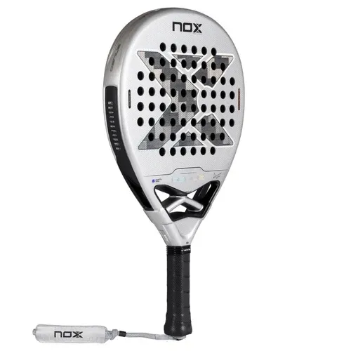 Raquette-de-padel-Nox-Genius-12K-Alum-XTREM-by-Agust_n-Tapia-2027-3q.webp