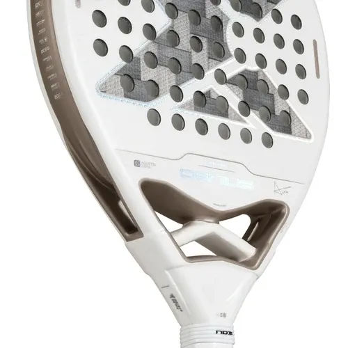Raquette-de-padel-Nox-Genius-12K-Alum-XTREM-Lite-by-Agust_n-Tapia-2027-Zoom-Coeur-1.webp
